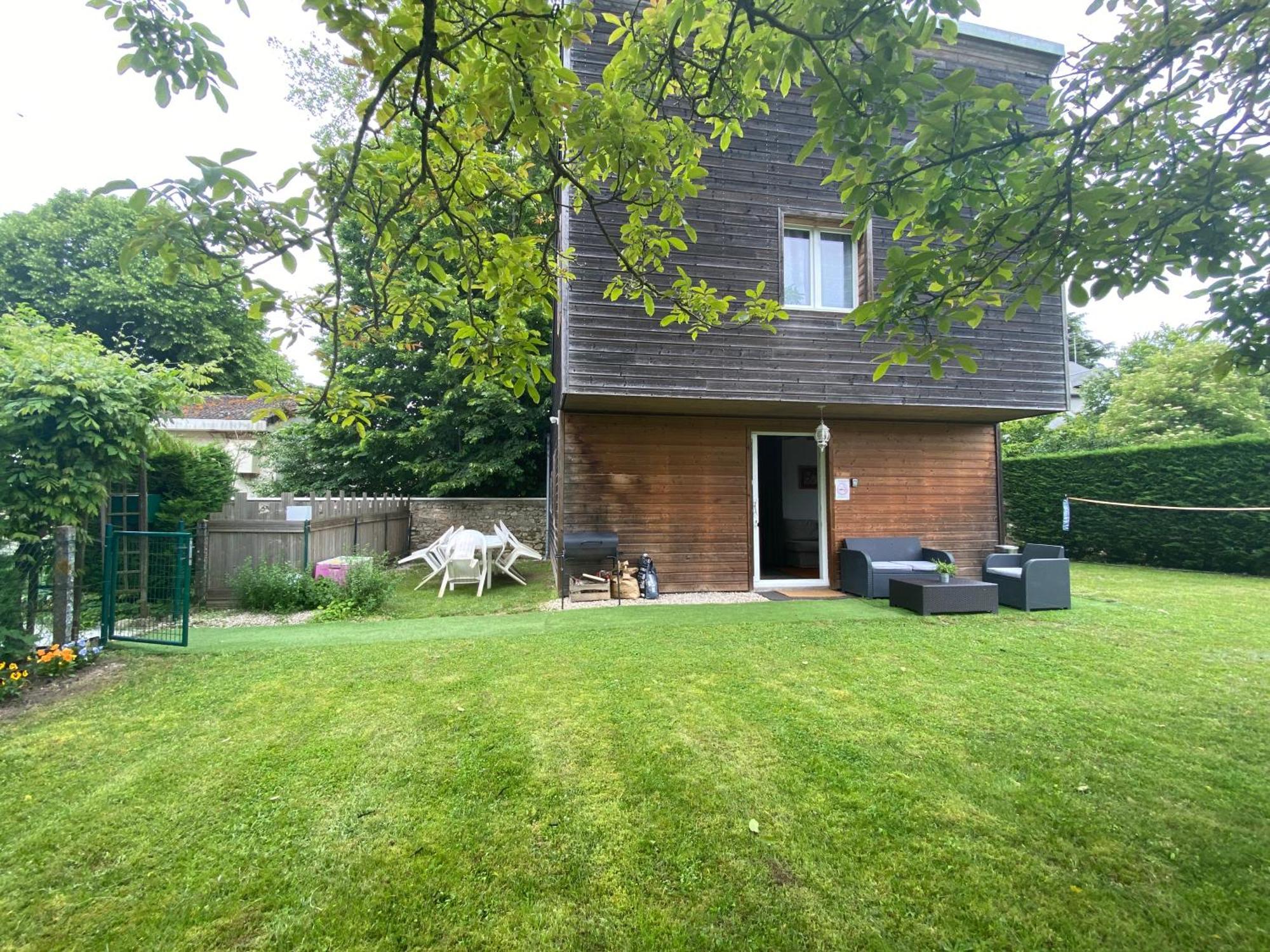 La Maison Du Poulailler Jargeau Exterior foto